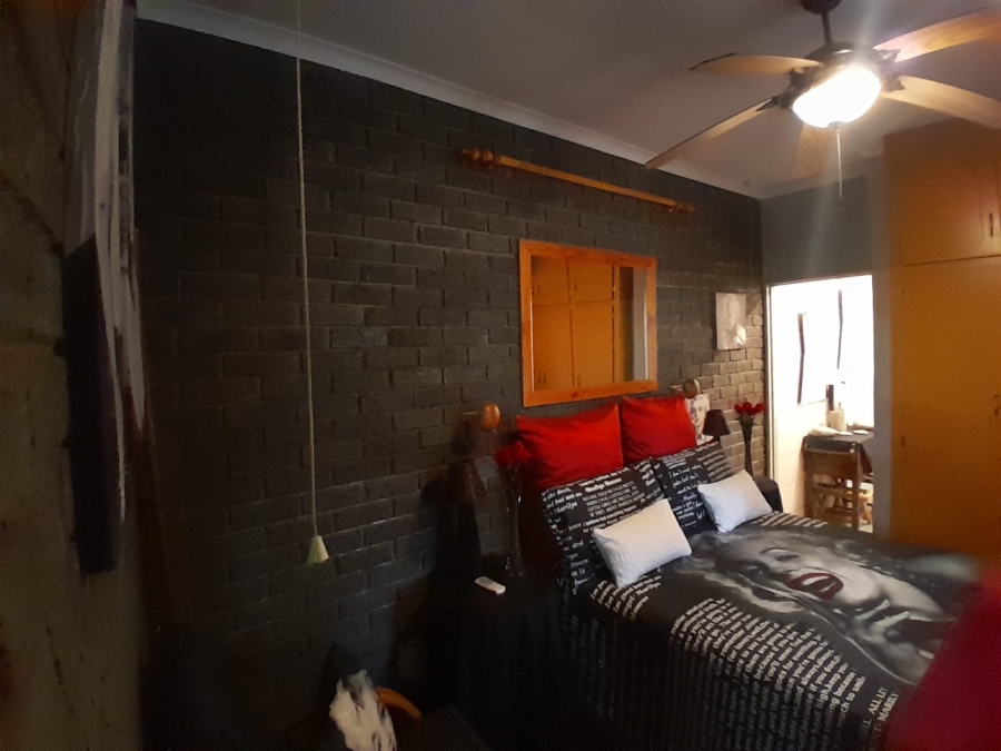 4 Bedroom Property for Sale in Kathu Northern Cape